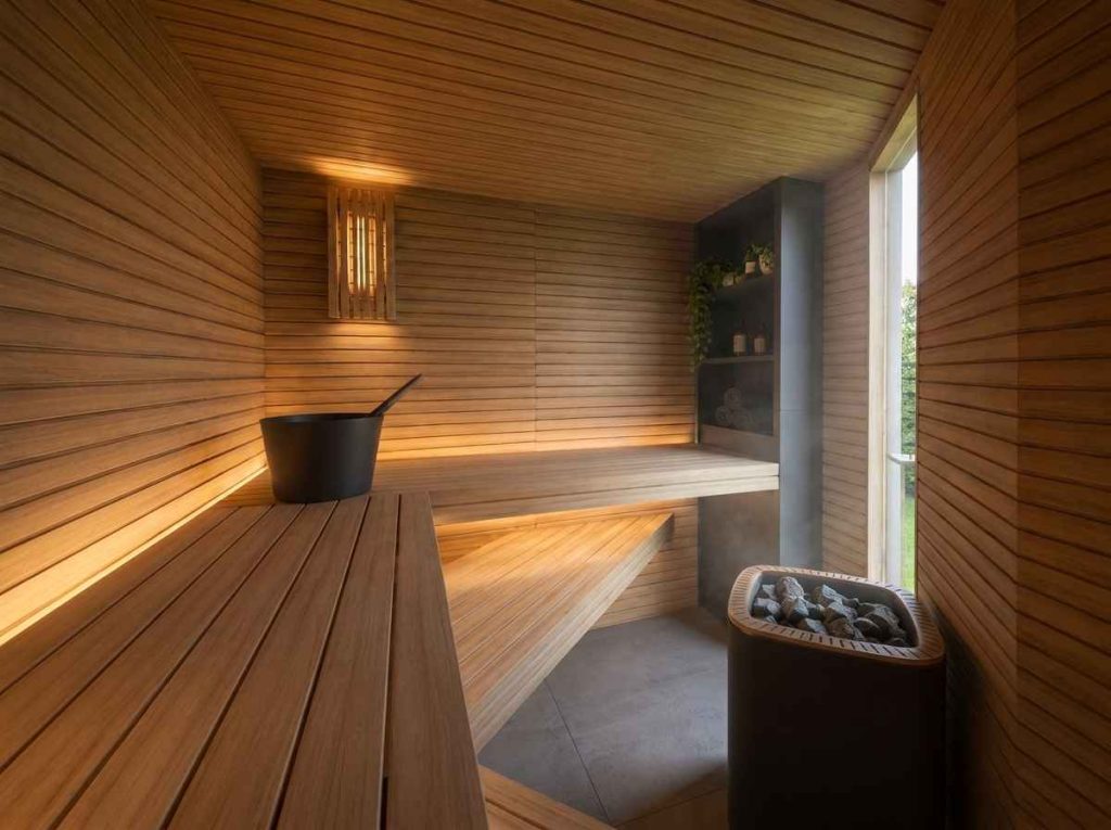 Visualisierung einer Sauna in Holz mit Liegebank und Fenster